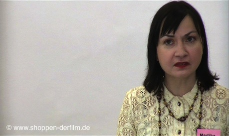 Die Schauspielerin Mediha Cetin als Mediha in dem Film Shoppen